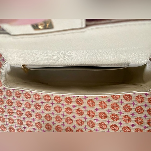 CHANEL Caviar Leather Wooden CC Quilted Classic Flap Medium Wood Chain Bag - Picture 10 of 12